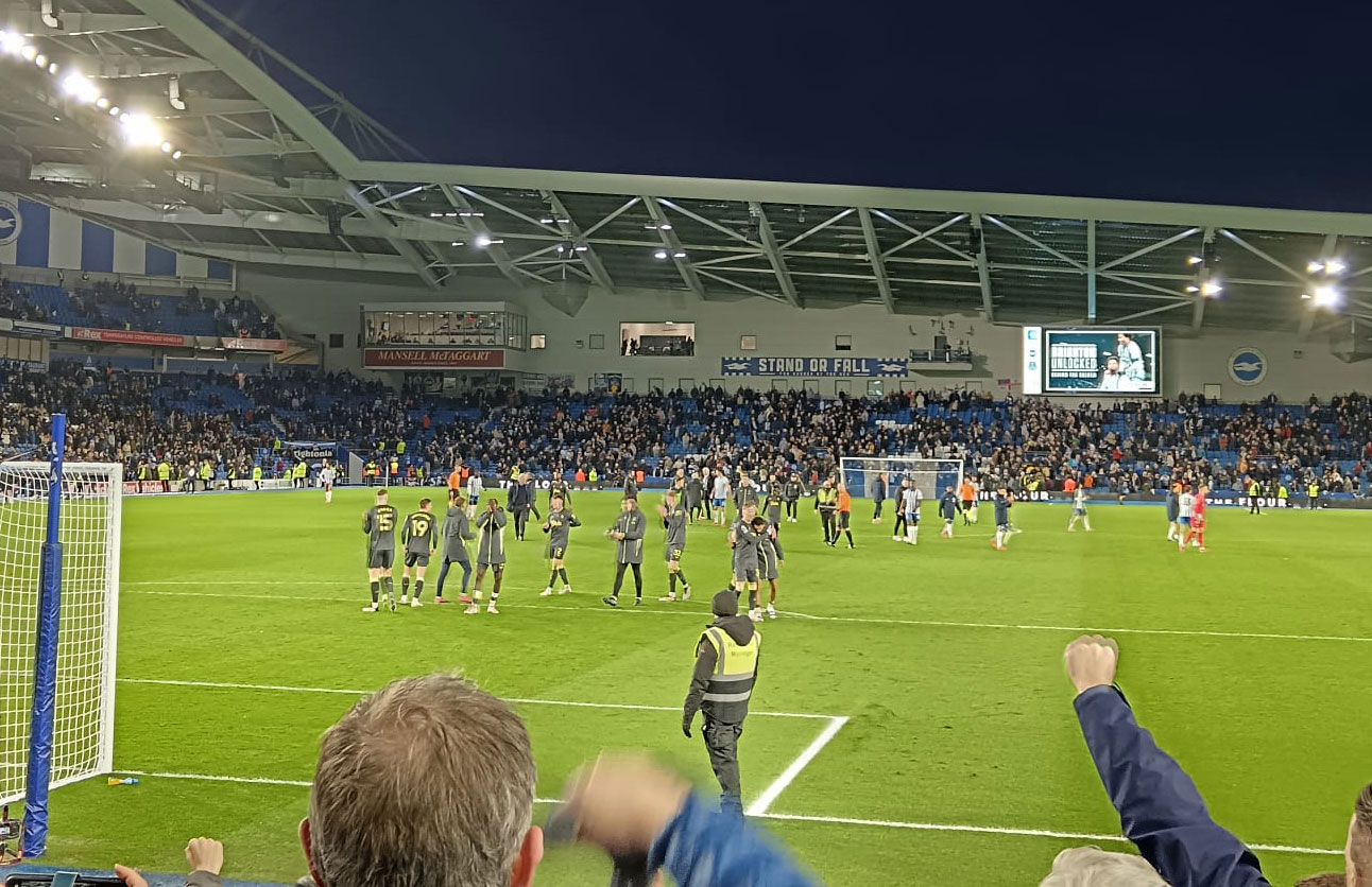 Everton fans salute the players after the 1-0 win over Brighton