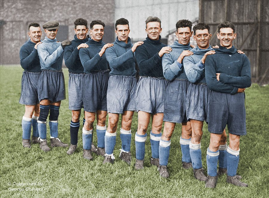 Everton players training, 1932